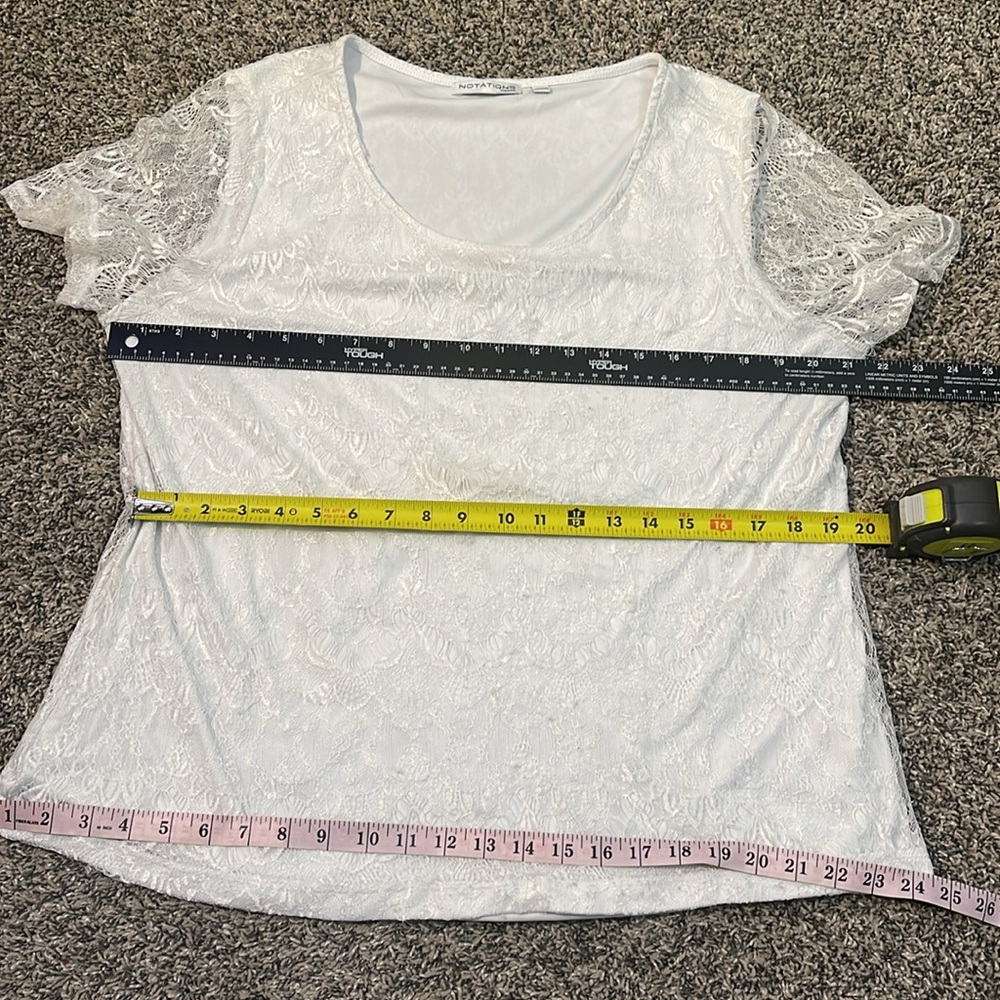 Womens sexy white lacey top size 1X sheer sleeves